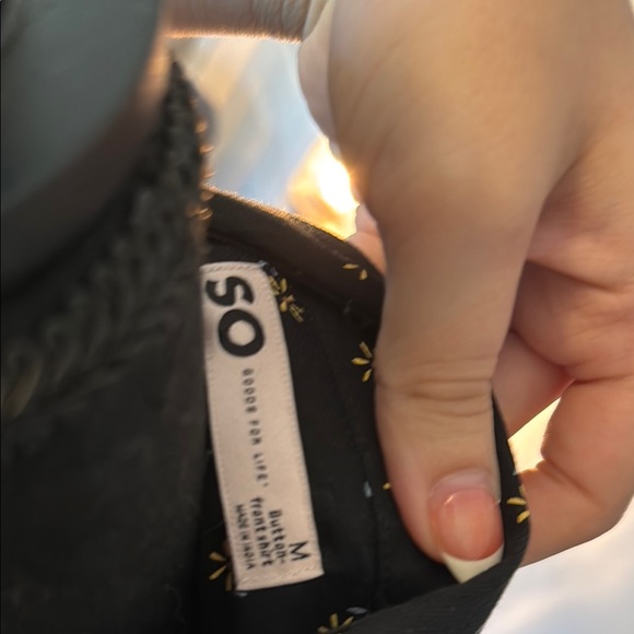 Crop button up - Picture 2 of 3